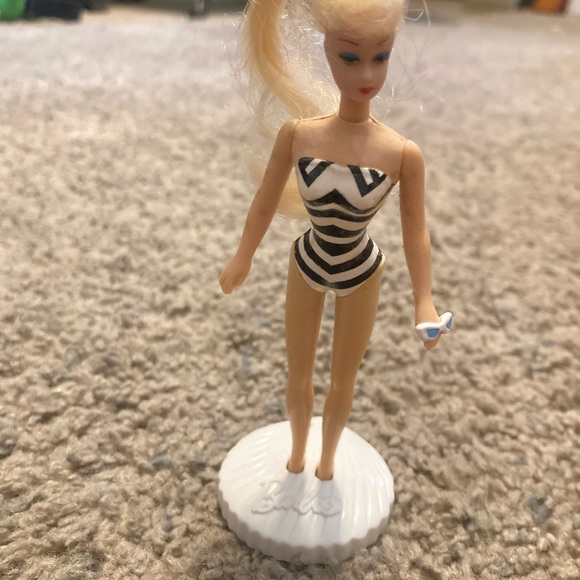 Lot of happy meal Barbie figures - Picture 3 of 16